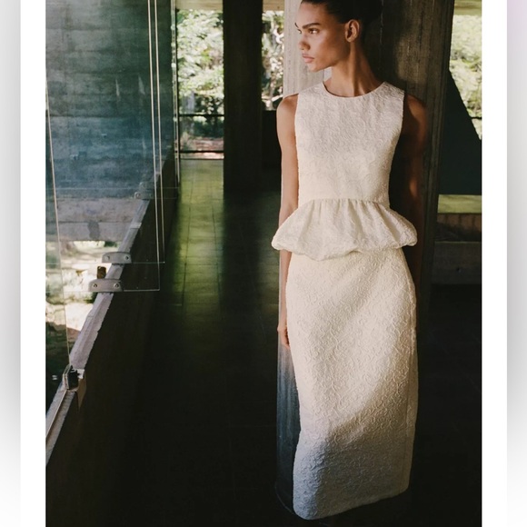 Zara NWT textured midi skirt 2861/600 - Picture 3 of 11